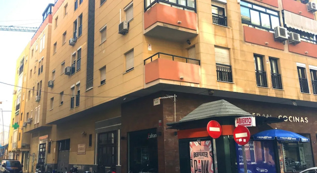Sky Sea Holidays Malaga Ave, Забронировать Апартаменты/квартира Малага - центр Малага, рядом с Музей Кармен Тиссен