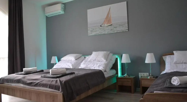 Трёхместный номер Standard с балконом Főnix Design Rooms