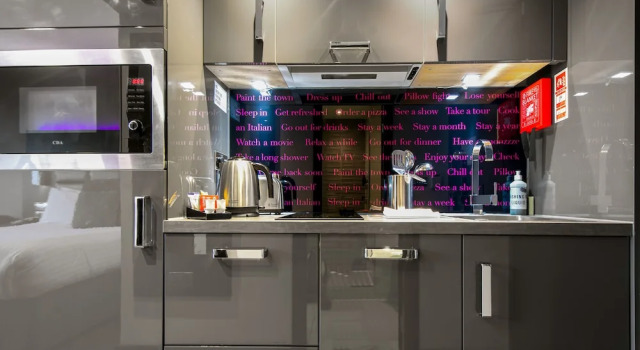Студия Roomzzz Nottingham City
