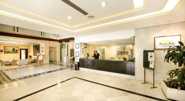 Aparthotel Monarque Sultán