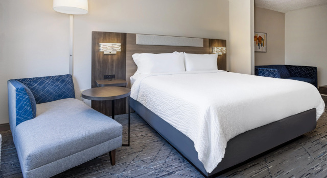 Holiday Inn Express Hotel & Suites New Tampa I-75 by IHG