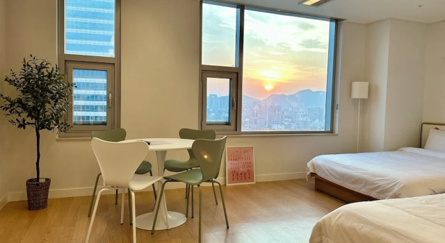 Номер Deluxe "GRAND OPENED" Maxtyle Guesthouse Dongdaemun