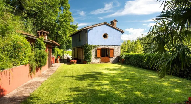 Коттедж Borgo Canapegna - "La quercia doro" private pool in the heart of Le Marche