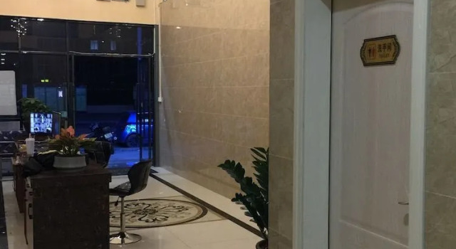 First Apartment, Boek Appartement Hotels in Guangdong met parkeren, Parkeren