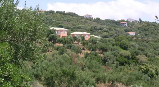 Коттедж с 2 комнатами Schiza Houses