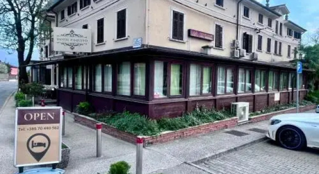 Hotel Casino Paquito, Varaa Hotelli Volcja Draga Goriska and Karst