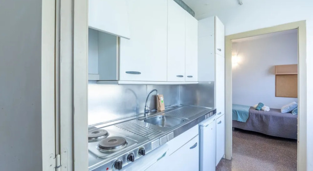 Четырёхместный номер Standard с 2 комнатами Residencia Universitaria Resa La Ciutadella