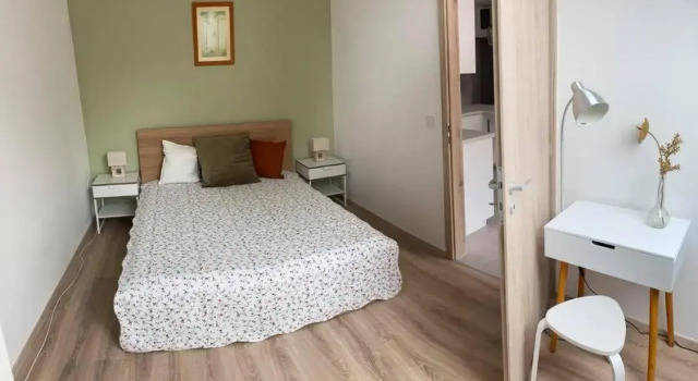 BIBI Terasz Apartman, Забронировать Апартаменты/квартира Отели Балатонлелле с парковкой, рядом с Пляж Напфень, Парковка