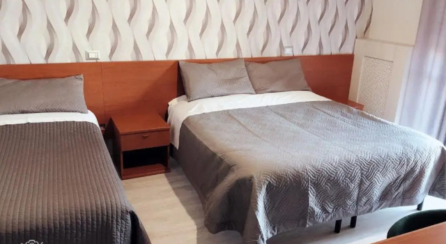 Deluxe Dreier Zimmer Hotel Frejus