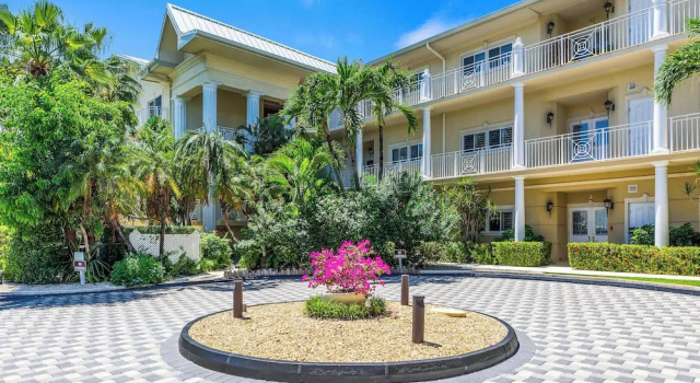 NEW Sleeps 10 - Laguna Del Mar 19 - Seven Mile Beach, Забронировать Апартаменты/квартира Апартаменты Grand Cayman, Апартаменты/квартира