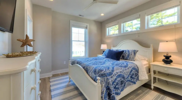 Laurel Street 306