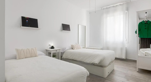 Apartment behind Bilbao city hall, Забронировать Апартаменты/квартира Бильбао Vizcaya, рядом с Дом культуры Barrainkua