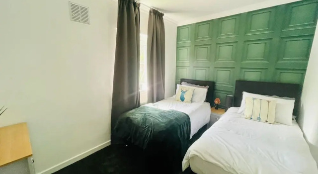 Mitchell Apartment, Забронировать Апартаменты/квартира Отели Ланаркшир с парковкой, Парковка