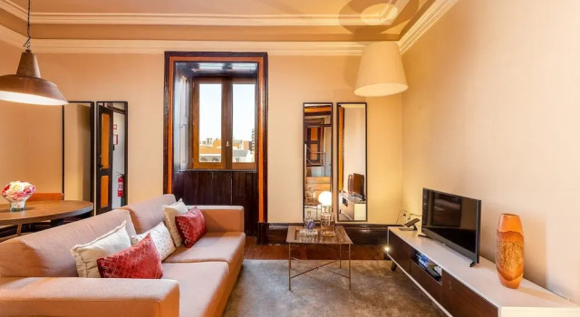 Central Porto Stay With Balcony, Забронировать Апартаменты/квартира Порту Регион Порту, рядом с Театр Coliseu do Porto