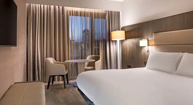 Номер Standard AC Hotel by Marriott Manchester City Centre