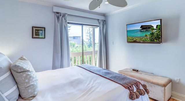 New Listing! Beachfront Gem W/ Wraparound Balcony 3 Bedroom Townhouse