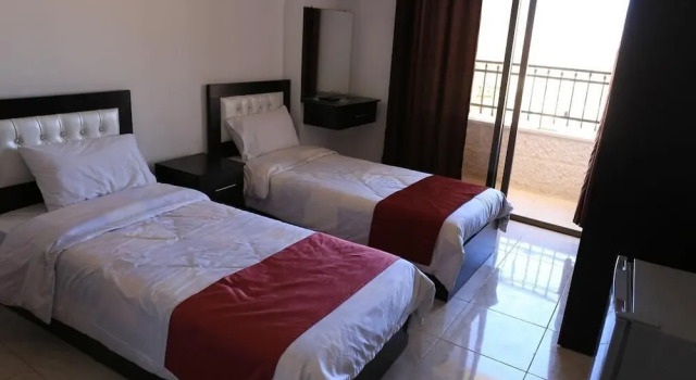 Suite 2 dormitorios con balcón y con vista al mar Weekend Hotel