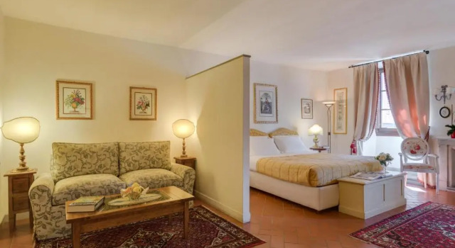 Полулюкс La Casa Del Garbo - Luxury Rooms & Suite
