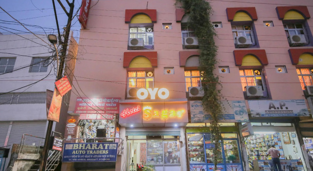 OYO 30600 Hotel Sagar