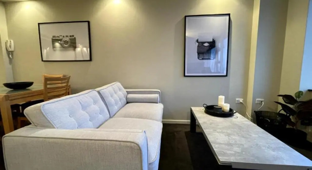 KOZYGURU McMahons Point Amazing Water View Studio + FREE Parking NMP002