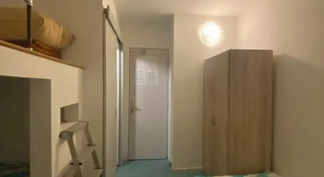 Трёхместный номер Economy Hostel Kantun