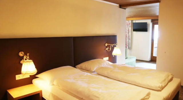 Семейный номер Standard с балконом Gasthof Pension Madseiterhof