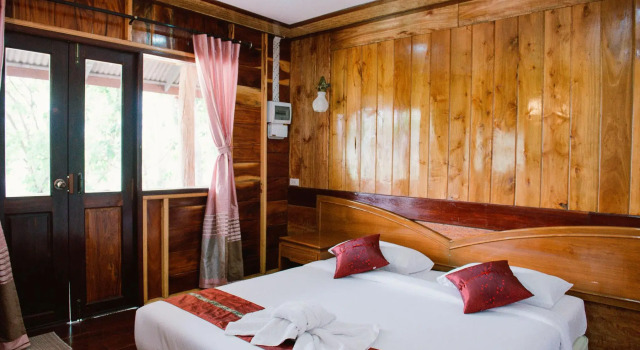 Khaothone River View Resort