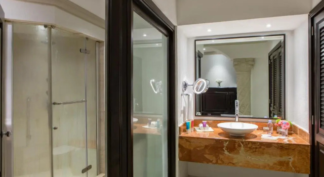 Двухместный полулюкс Hyatt Zilara Cancun