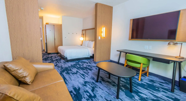 Двухместный люкс Отель Fairfield by Marriott Inn & Suites Houston League City