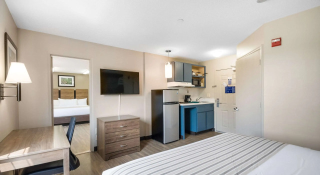 Четырёхместный номер Standard Suburban Studios Sterling - Washington Dulles