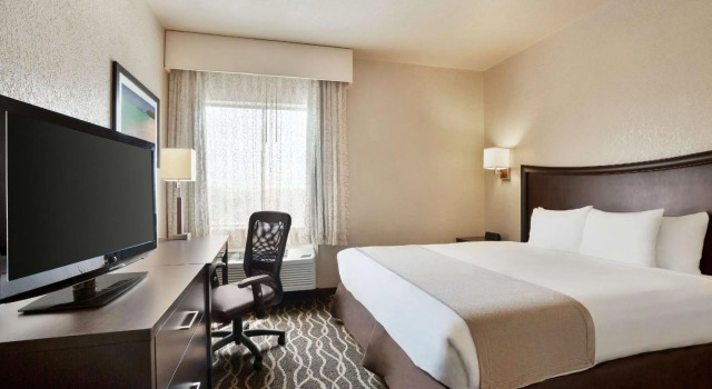 Двухместный номер Baymont by Wyndham Clute Lake Jackson