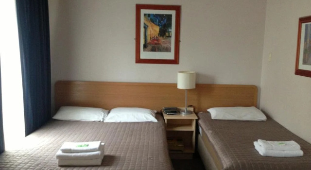 Elwood Sands Budget Motel, Book Motel Elwood Victoria