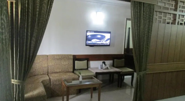 Paray Village County