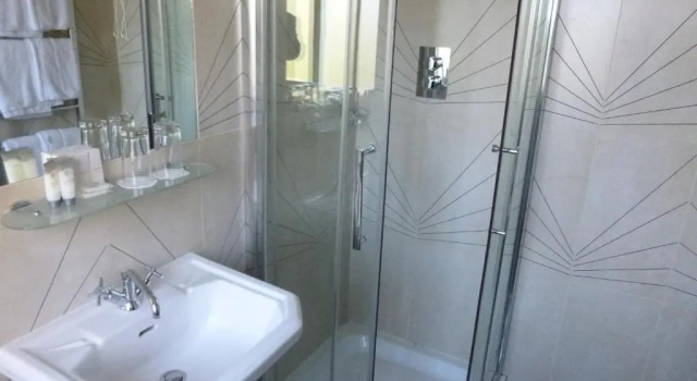 Одноместный номер Standard Riverbank House Hotel