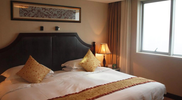 Grand Hoya Hotel, Забронировать Отель Бизнес-отели Шаньдун, 4* 5*