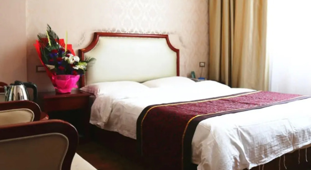 GreenTree Alliance ShiYan Middle BeiJing Road Hotel, Reservar Hotel Hotéis em Shiyan com estacionamento, Estacionamento