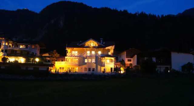 Villa Romantica Appartement, Забронировать Апартаменты/квартира Апартаменты Майрхофен, рядом с Конгресс-центр Europahaus, Апартаменты/квартира