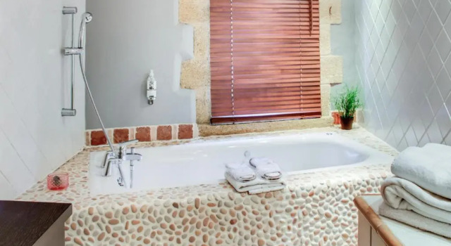 Double Suite Le Castellas Hotel & SPA - PONT DU GARD - UZES