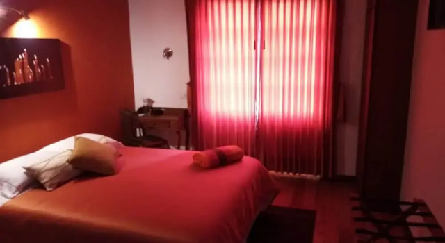 Номер Standard с балконом Hotel Casa Ecuatreasures Centro Historico