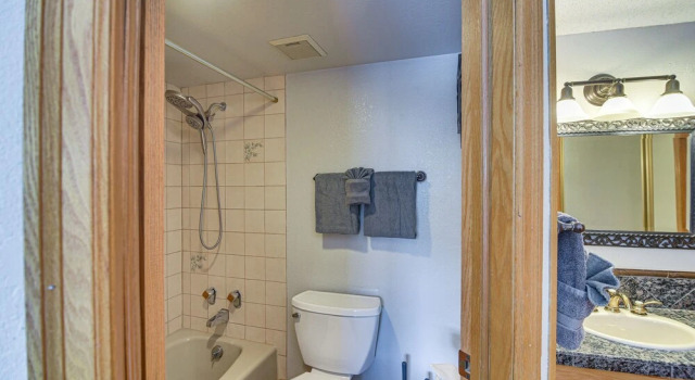 Ski-in/ski-out Winter Park Condo w/ Mountain Views, Забронировать Апартаменты/квартира Винтер Парк Winter Park - Fraser, рядом с Лыжный подъёмник Iron Horse