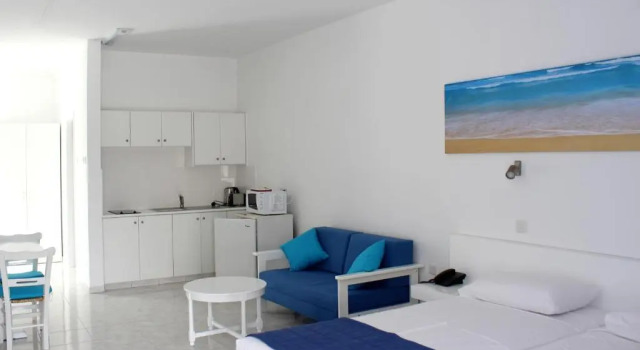 Studio Flokkas Hotel Apartments