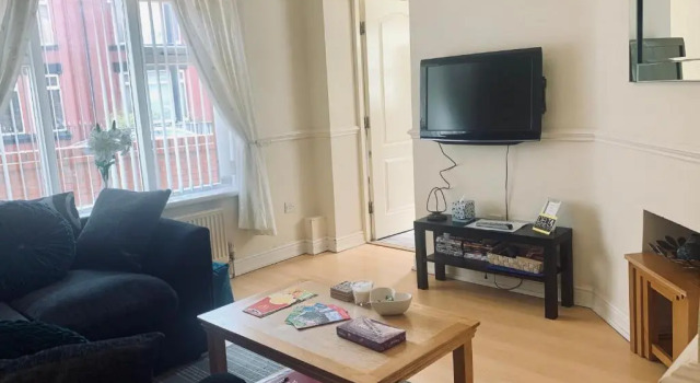 Апартаменты Be My Guest Liverpool - Ground Floor Apartment with Parking