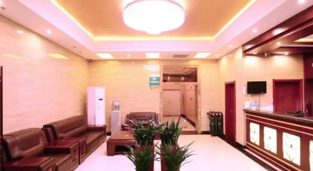 GreenTree Inn Taiyuan Liuxiang Tongluo Bay Hotel, Buchen Sie Hotel Xinghualing Taiyuan