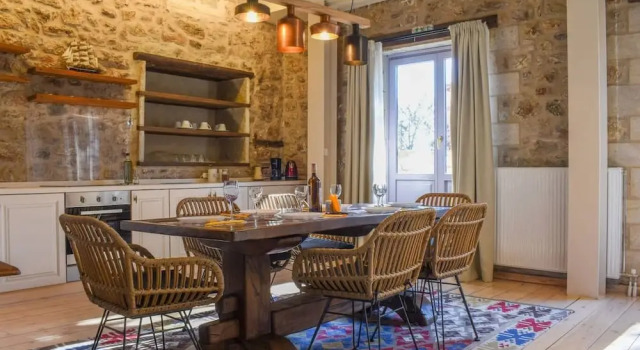 Secluded Mountain Refuge - Theonimfi Paradise Gem, Prenota Casa vacanze Hotel a Peloponneso con parcheggio, Parcheggio