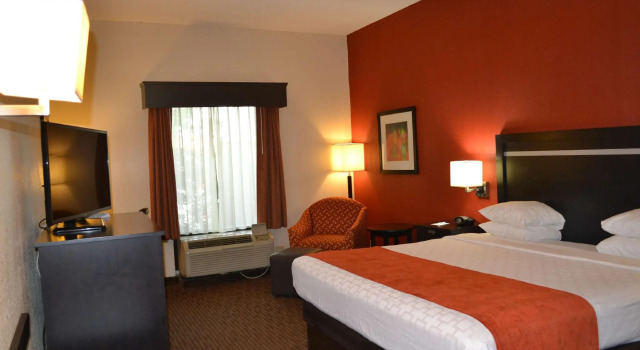 Двухместный номер Standard Days Inn by Wyndham Laurel MS