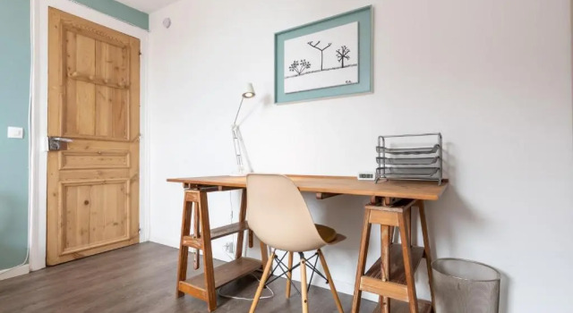 lille centre - beautiful bright and cozy t2! 3pers, Забронировать Отель Отели Лилля с парковкой, рядом с Chambre de Commerce, Парковка
