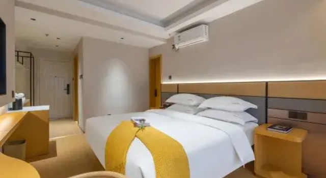 Люкс Junlan Li Feng light luxury hotel（Cixi Hangzhou Bay Century City store）