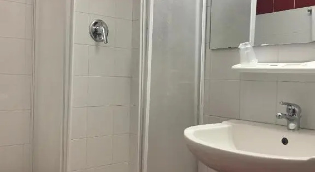 Трёхместный номер Standard Hotel Robinia