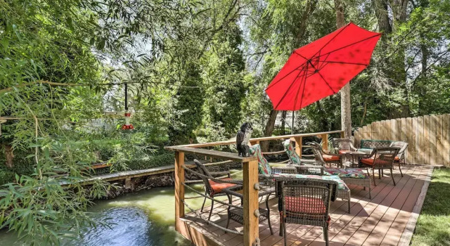 Secluded Home w/ Hot Tub & Mountain Views!