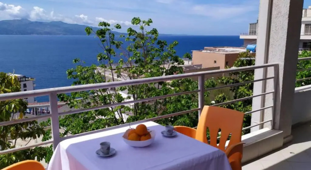 Апартаменты c 1 комнатой Deep Blue Sea View Apartments